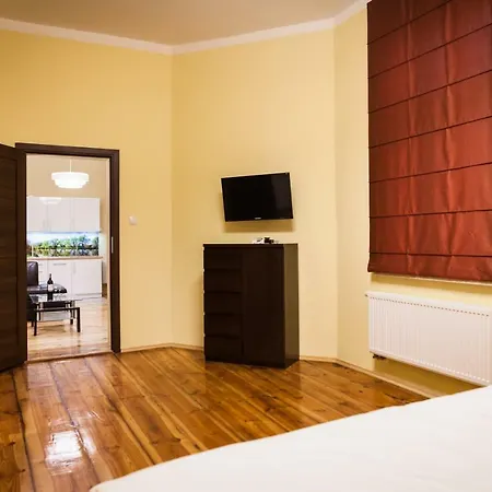 Czar Garbar アパート