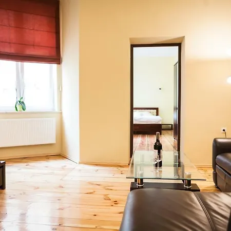 Czar Garbar アパート