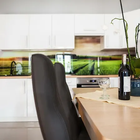 アパート Czar Garbar *