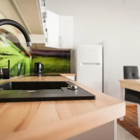 アパート Czar Garbar *